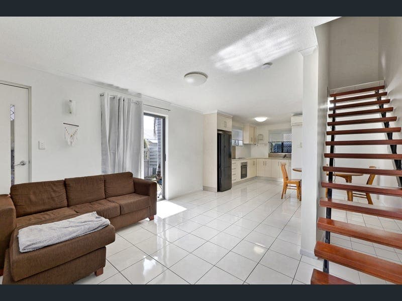 1/361 Alfred Street, Mackay — photo 1 of 5