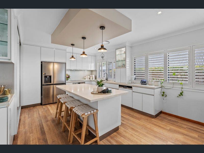 20 Edenbrooke Drive, Sinnamon Park — photo 1 of 5