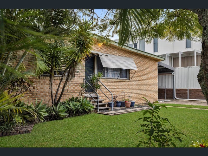 16 Ingara Street, Maroochydore — photo 1 of 5