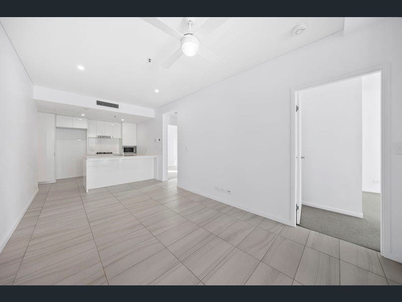 1402/10 Stratton Street, Newstead — photo 1 of 5