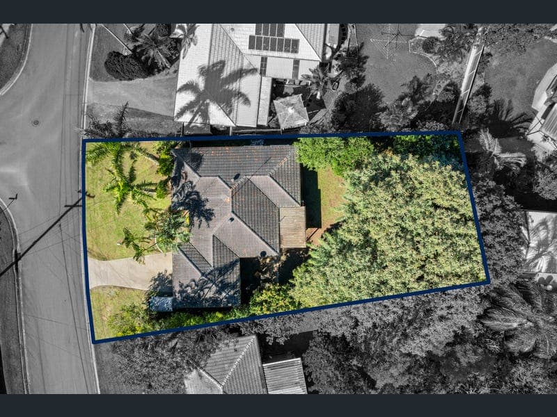 83 Owens Crescent, Regents Park — photo 1 of 5