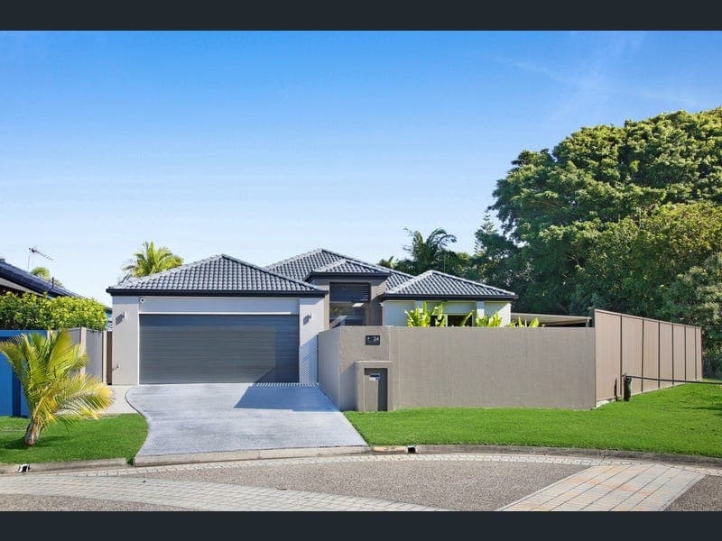 24 Tropicana Circuit, Burleigh Waters — photo 1 of 5