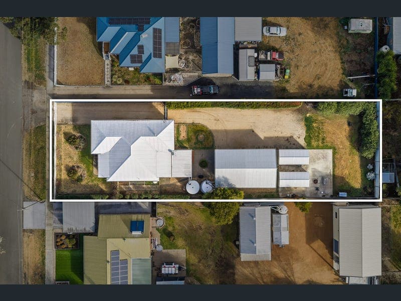 24 Gore Street, Cambooya — photo 1 of 5