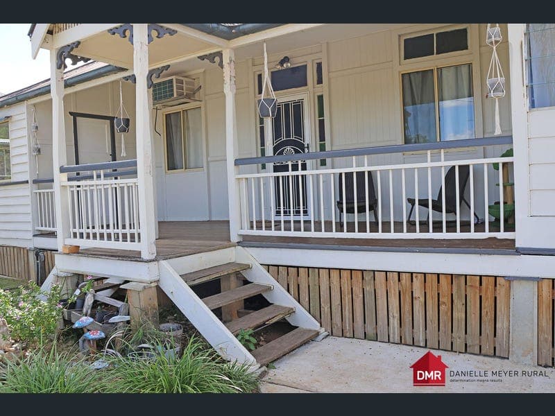 87 Lyons Street, Mundubbera — photo 1 of 5
