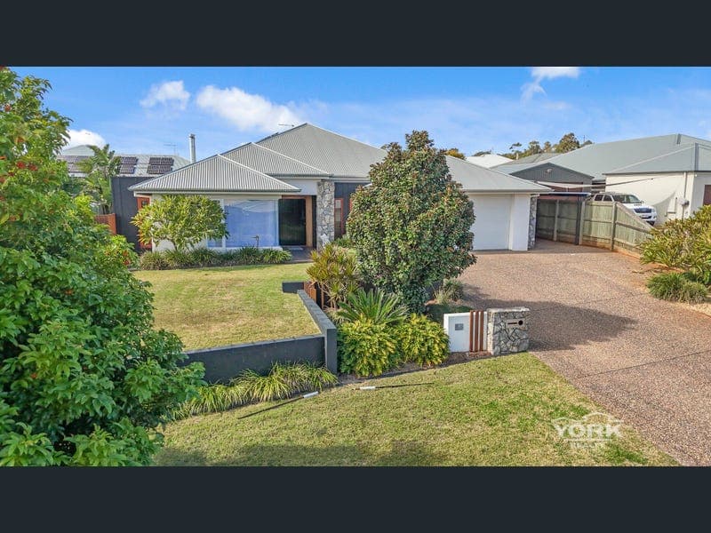 11 Hancock Circuit, Kleinton — photo 1 of 5