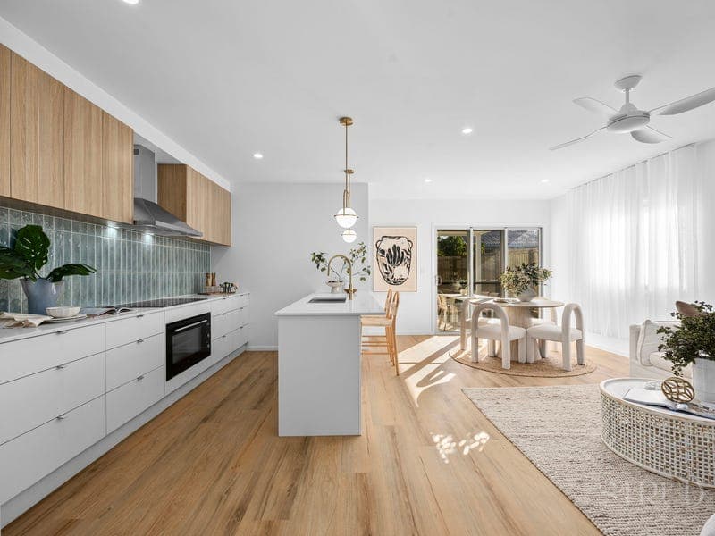 1/38a Pinelands Street, Loganlea — photo 1 of 5