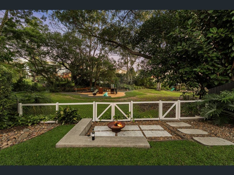 37 Wills Street, Coorparoo — photo 1 of 5