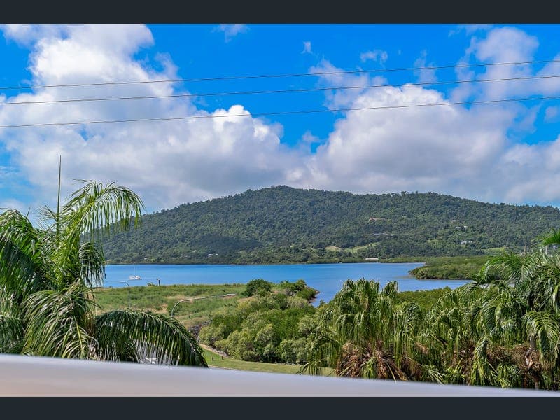 6/1 Hermitage Drive, Airlie Beach — photo 1 of 5