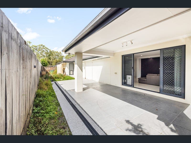 11 Higgs Circuit, Wynnum West — photo 1 of 5
