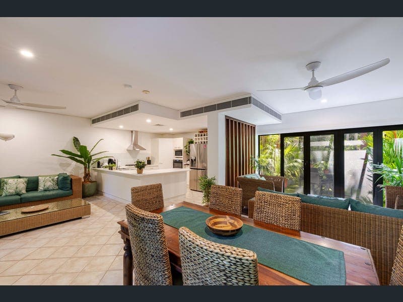 2/18-28 St Crispins Avenue, Port Douglas — photo 1 of 5