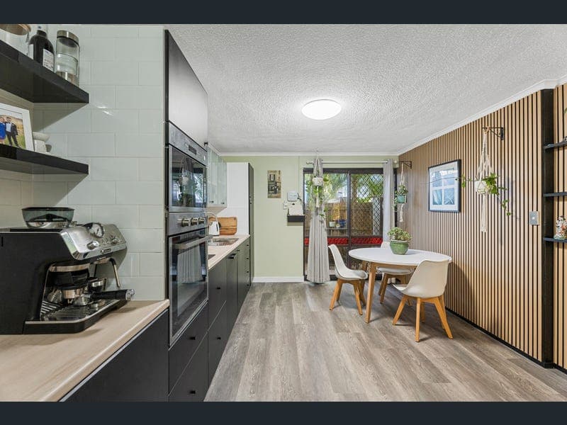 2/54 Freshwater Street, Scarness — photo 1 of 5