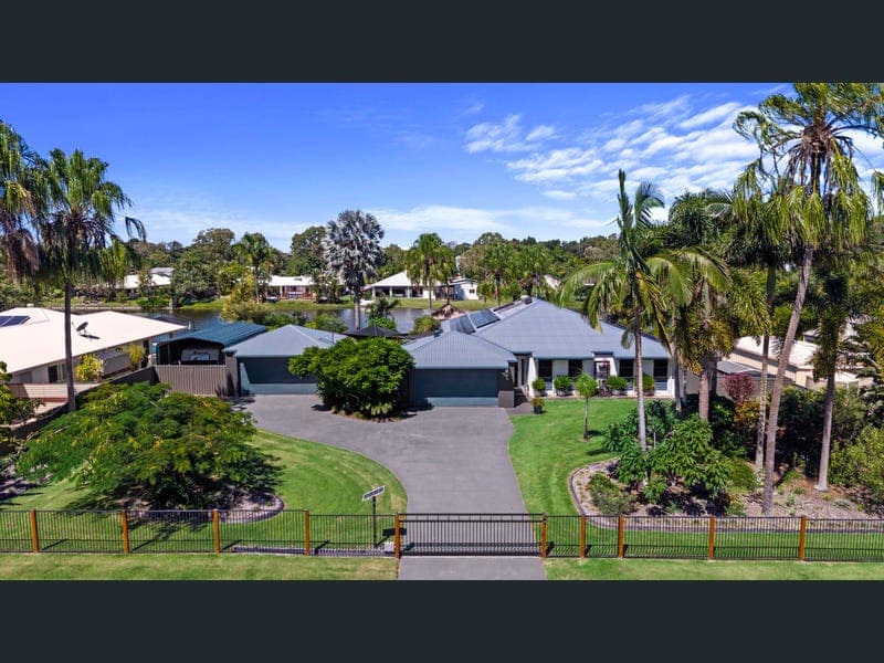 18 Eagle Beach Parade, Dundowran Beach — photo 1 of 5