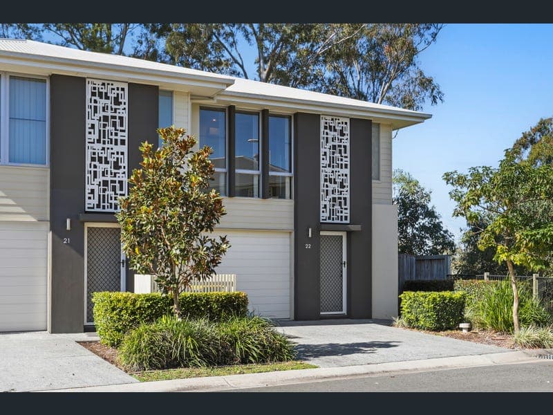 22/1 Isla Street, Pimpama — photo 1 of 5