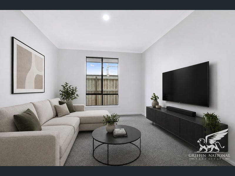 153 Central Springs Parade, Caboolture — photo 1 of 5
