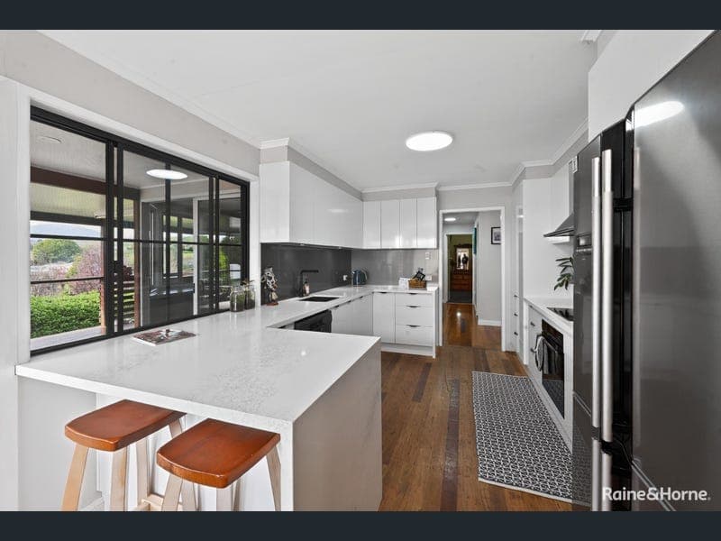 19 Cedar Street, Killarney — photo 1 of 5