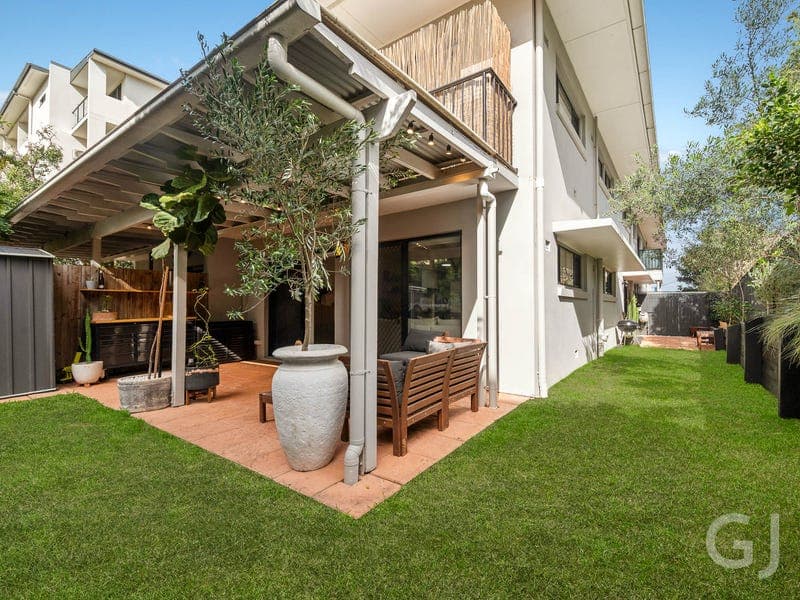 4/115 Stoneleigh Street, Lutwyche — photo 1 of 5