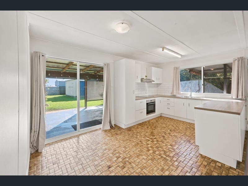 142 Kennys Road, Marian — photo 1 of 5