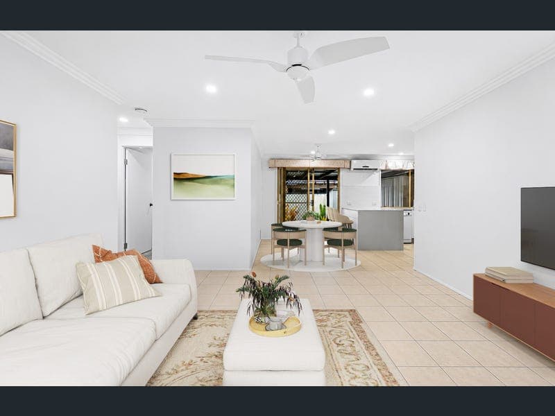 1/26 Galloway Drive, Ashmore — photo 1 of 5