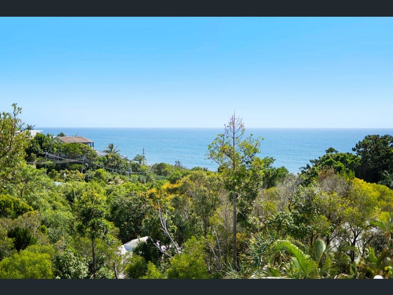 29 Sandy Cove Crescent, Coolum Beach — photo 1 of 5