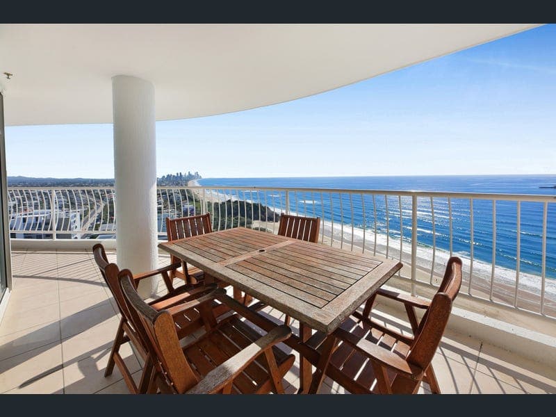 25H/238 The Esplanade, Burleigh Heads — photo 1 of 5