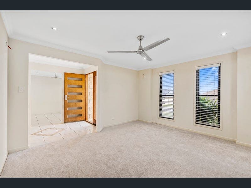 12 Rainbird Circuit, Kallangur — photo 1 of 5