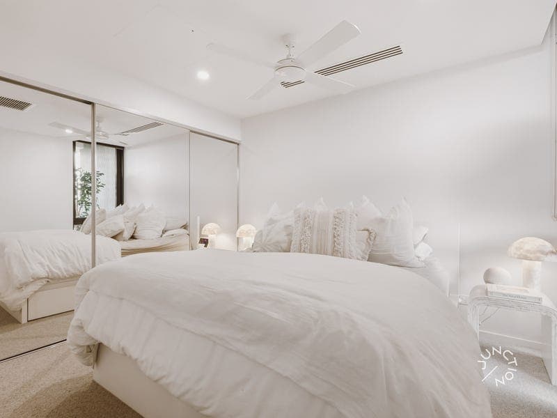 30605/21 Mollison Street, West End — photo 1 of 5