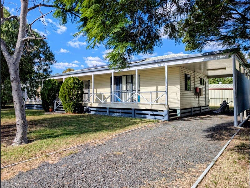 8 Lawson Street, Dalby — photo 1 of 5