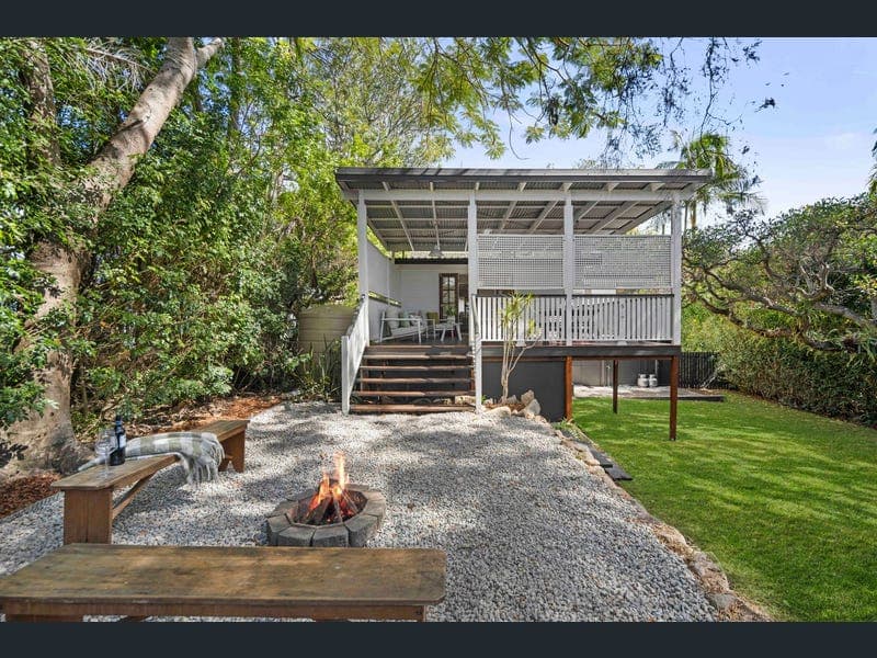 12 Elvendon Street, The Gap — photo 1 of 5