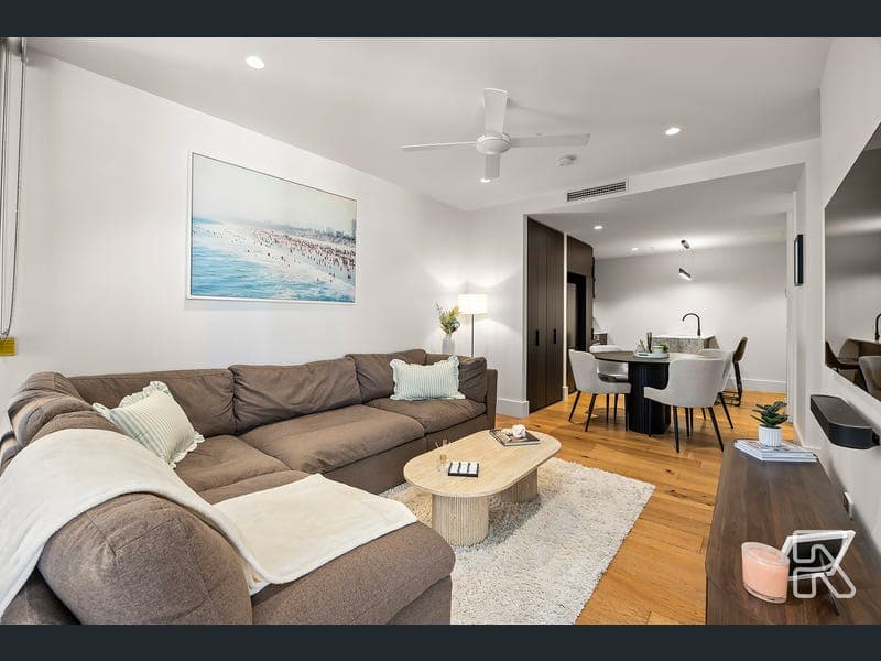 1110/7 Chester Street, Newstead — photo 1 of 5
