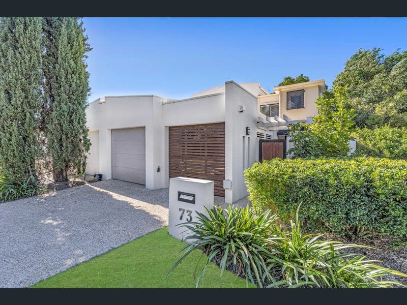 73 Riverwalk Avenue, Robina — photo 1 of 5