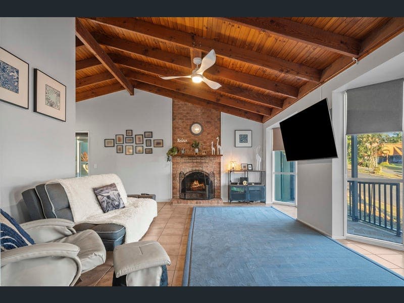 56 Zuhara Street, Rochedale South — photo 1 of 5