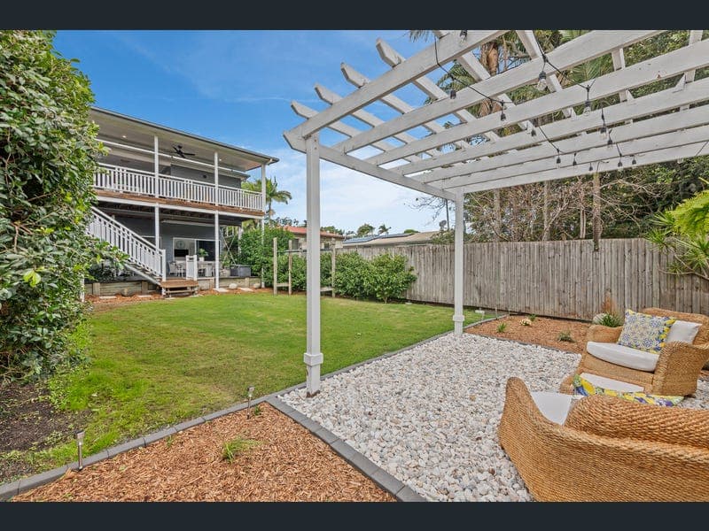 21A Ingleston Street, Wynnum West — photo 1 of 5