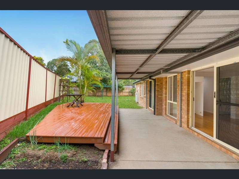 111 Mackellar Drive, Boronia Heights — photo 1 of 5