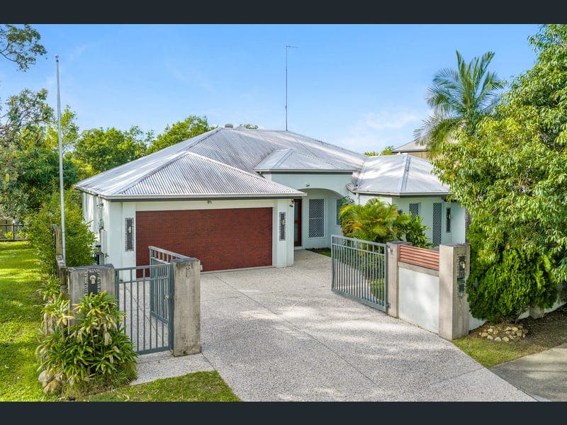 77 Observatory Drive, Reedy Creek — photo 1 of 5