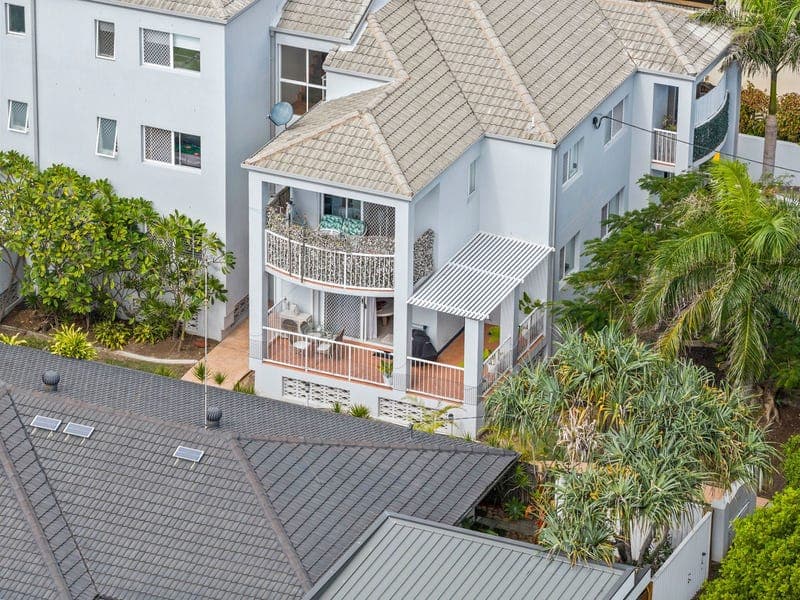 1/29 Seagull Avenue, Mermaid Beach — photo 1 of 5