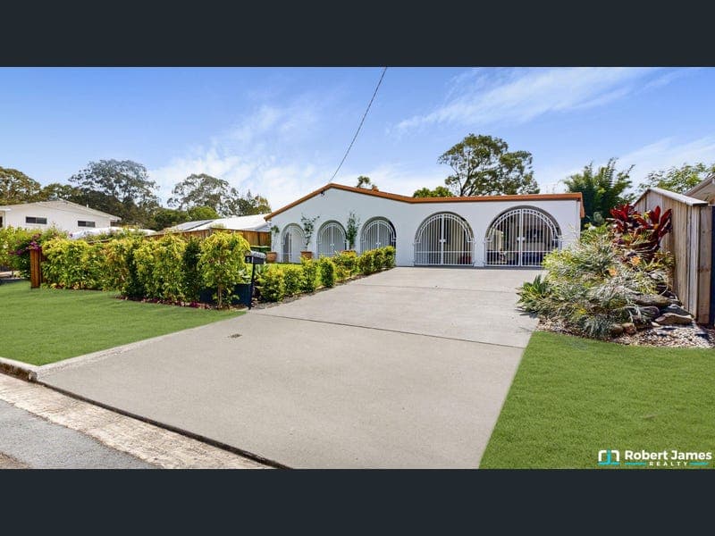 5 Stephen Street, Tewantin — photo 1 of 5