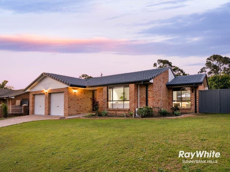 4 Eisenhower Street, Stretton — photo 1 of 5