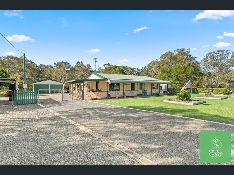 44 Discovery Drive, Cooloola Cove — photo 1 of 5