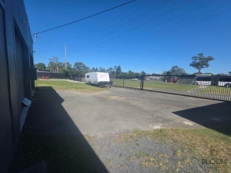 324-328 Deception Bay Road — photo 1 of 5