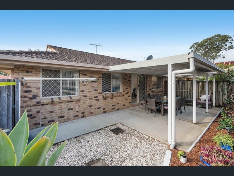 9/11 Thornlake Court, Tingalpa — photo 1 of 5