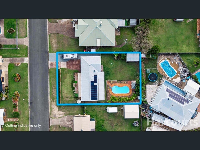 50 Bayrise Drive, Urangan — photo 1 of 5