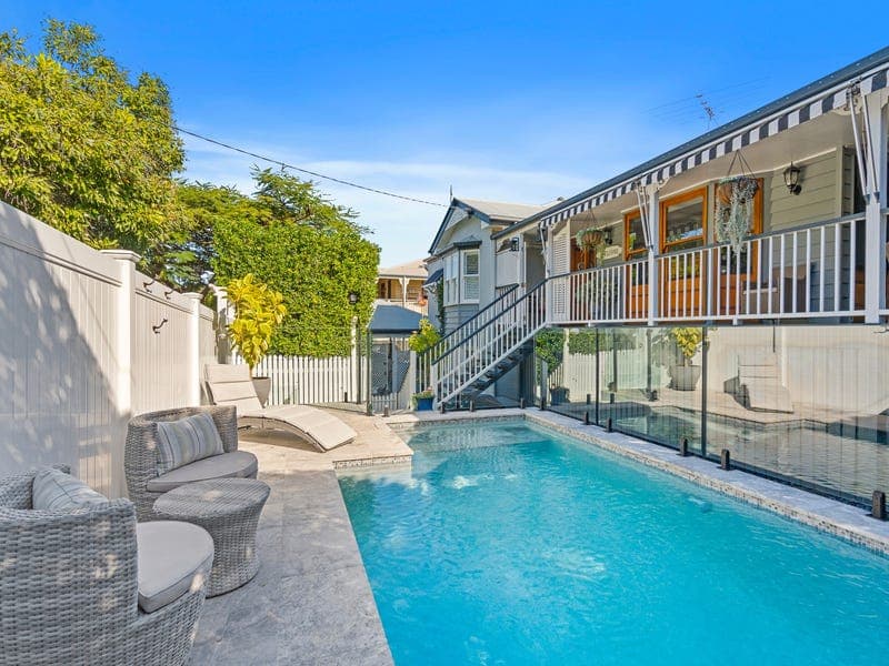 68 Princess Street, Bulimba — photo 1 of 5