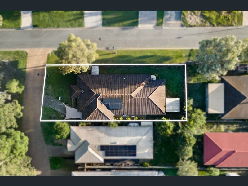 9 WATTLE STREET, Heathwood — photo 1 of 5
