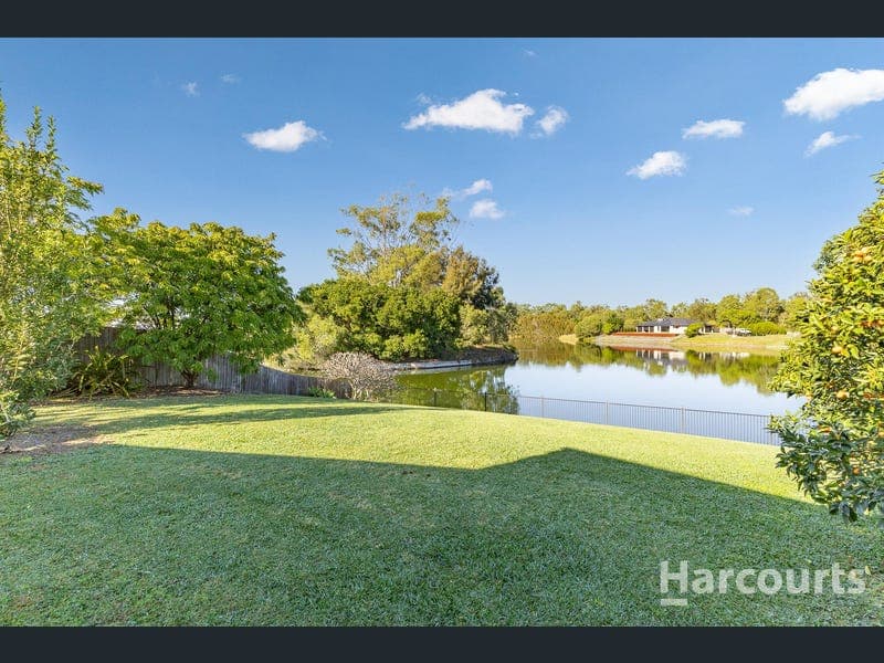 31 Northshore Avenue, Toogoom — photo 1 of 5