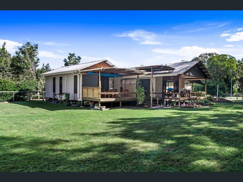 44 Livistonia Drive, Poona — photo 1 of 5