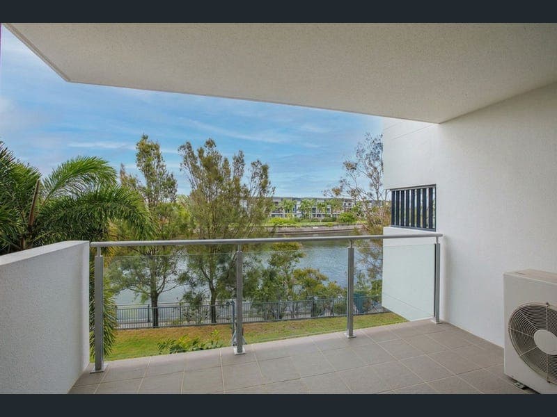 13/99 Birtinya Boulevard — photo 1 of 5