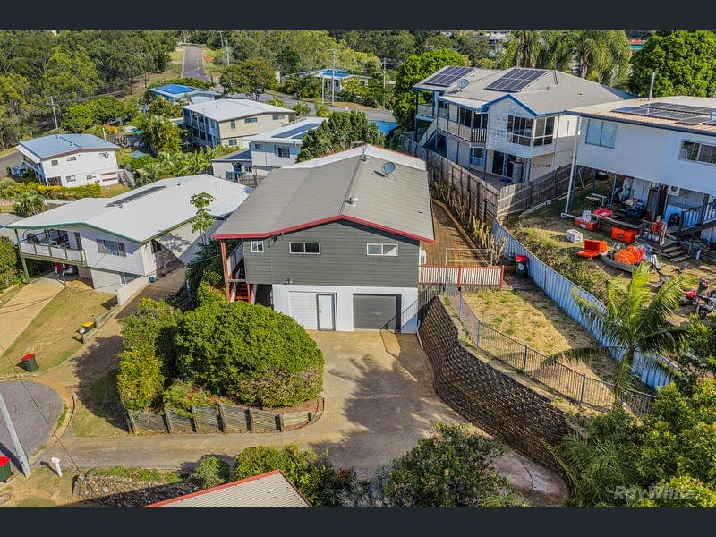 7 Beale Street, West Gladstone — photo 1 of 5