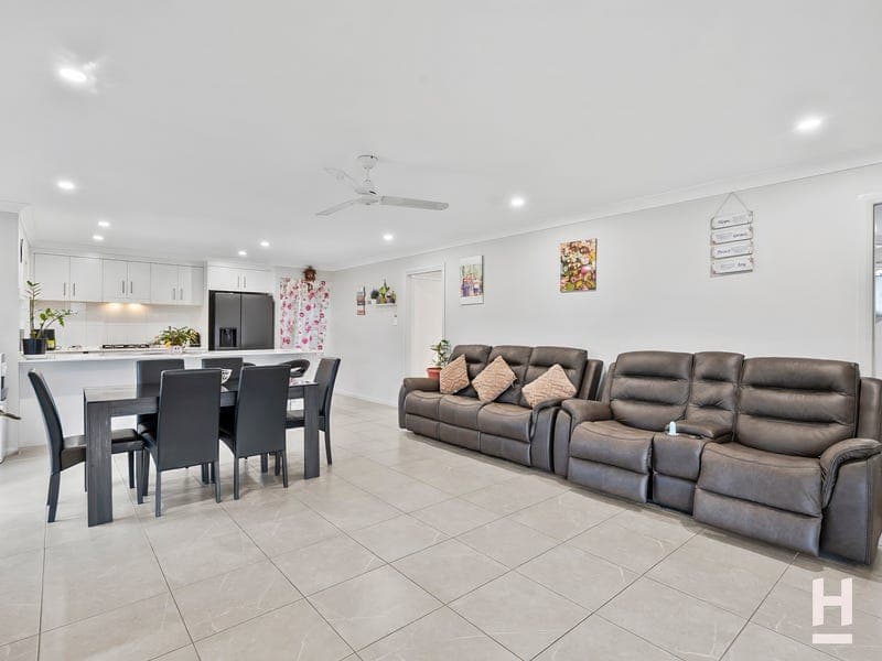 40 Abby Drive, Gracemere — photo 1 of 5