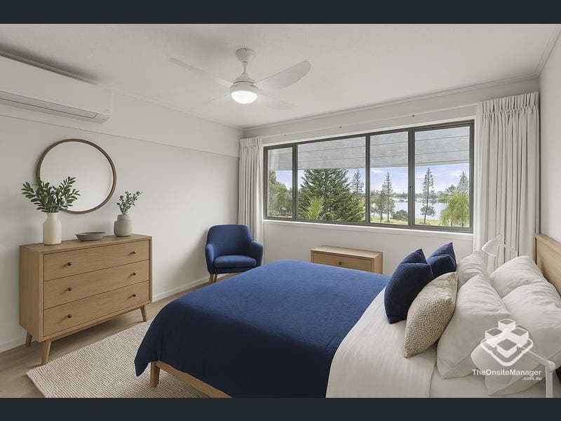 43/4 Grand Parade, Kawana Island — photo 1 of 5