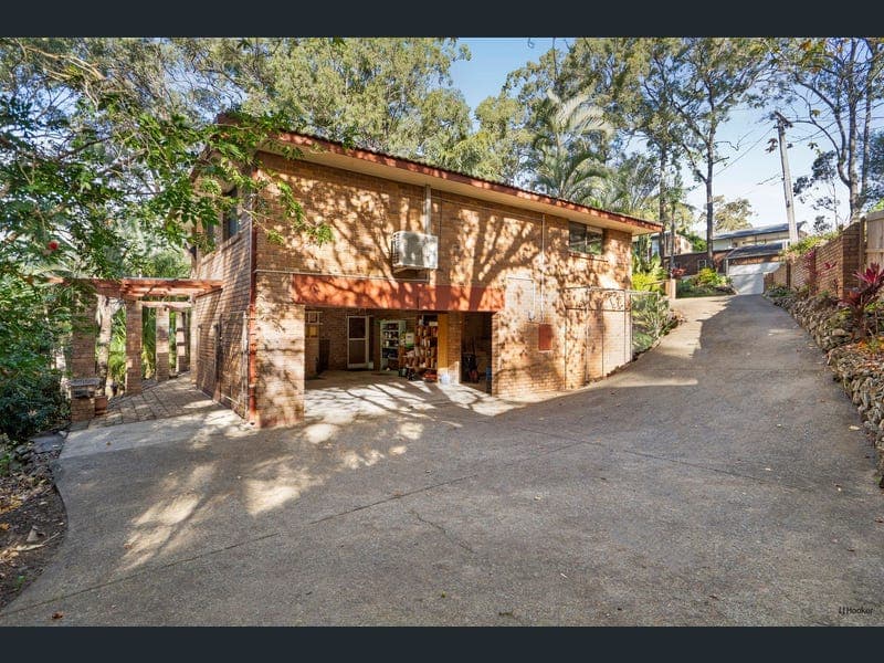 3 Horsman Road, Elanora — photo 1 of 5